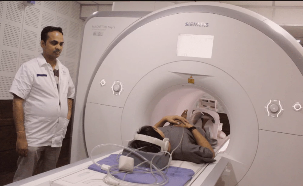 Mri Scan Cost In Gurgaon machine